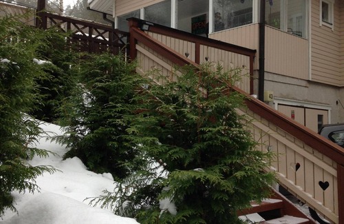 Vantaa Apartment | Cozy Apartment with Kitchen and Pet-Friendly Amenities