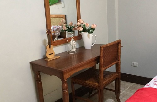 Lapu-Lapu House | Cozy Private Room with Pool, Spa & Breakfast Included