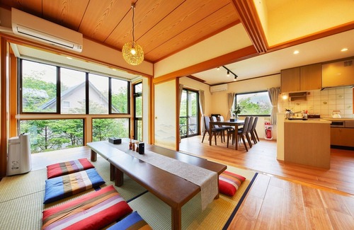 Yamanakako House | Comfortable Rooms for Friends and Family in Yamanashi