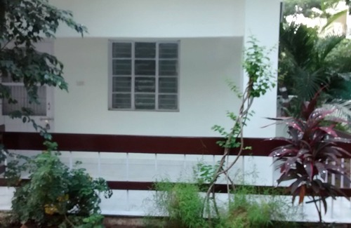 Vadodara House | Cozy Independent Air-Conditioned Bungalow with Breakfast