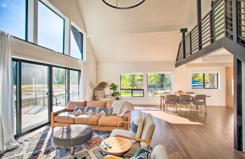 Twin Lakes House | Discover a Modern Lakefront Retreat in Rathdrum