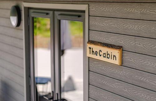 Gunnislake House | Cozy Retreat at The Cabin in the Tamar Valley, 4 Stars