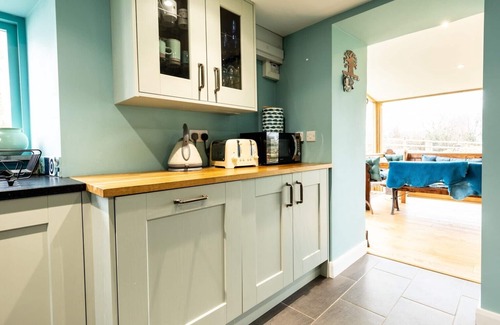 Newport Cottage | Cozy Cottage for 5 with Ocean Views by Preseli Mountains
