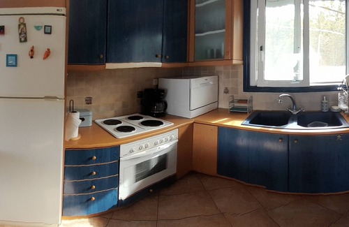 Vatera House | Cozy Family Retreat Steps from the Beach and Sunshine