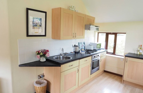Cowbridge Cottage | Cozy One Bedroom Cottage in the Picturesque Vale of Glamorgan