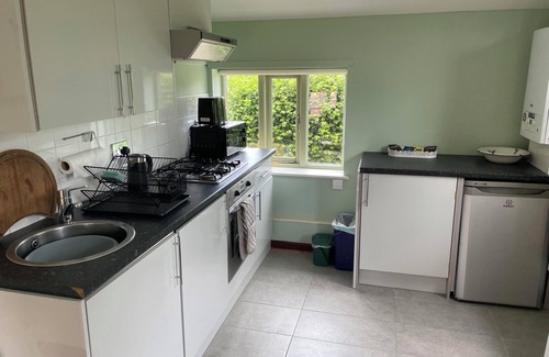Cowbridge Cottage | Cozy One Bedroom Cottage in the Picturesque Vale of Glamorgan