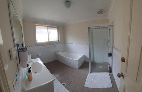 Warwick Farm House | Cozy Private Bedroom with Kitchen Access for Your Stay