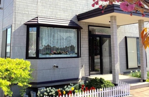 Toyako House | Inviting Private Home at Toyako Onsen with Breakfast Included