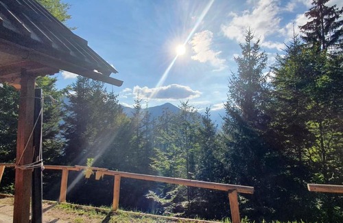 Jesenice House | Cozy Alpine Cottage for Hiking, Cycling & Skiing Adventures
