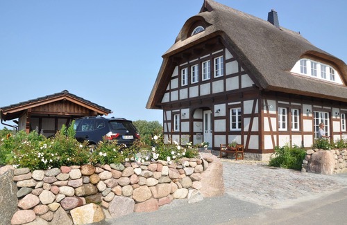 Dranske House | Idyllic Cottage on Rügen Island with Ocean View & Sauna