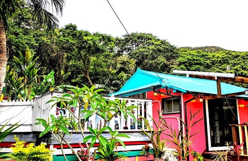 Tatsugo Cottage | Relaxing Retreat at Birdland Nature Resort with Pool & Sauna