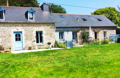 Plonevez-du-Faou Cottage | Cozy Country Cottage "Ti Gwen" - 9.6/10 Guest Rated Stay