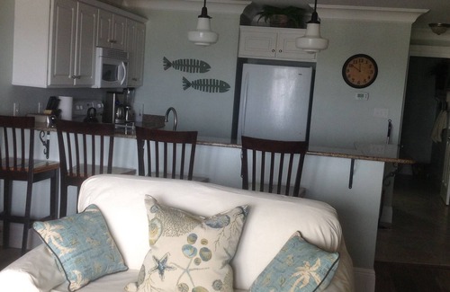 Innerarity Townhomes House | Summer Availability: Book Your Family-Friendly Getaway Now!