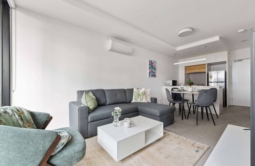 Abbotsford Apartment | A Cozy 2BR Apt Next to The Yarra River