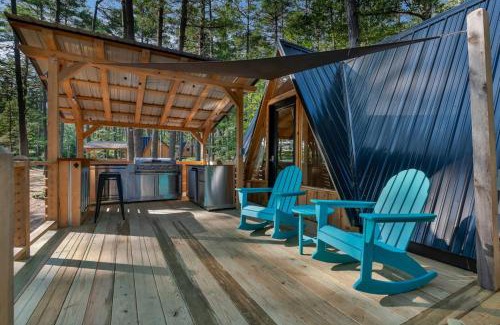 Oxford House | A Cozy A-Frame Escape with Hot Tub