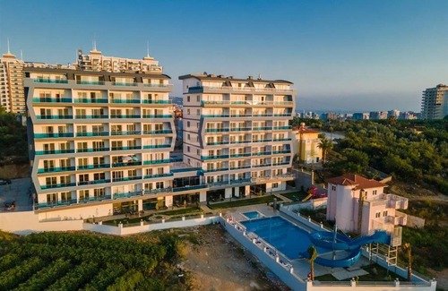 Seki Apartment | Cozy Apartment with Scenic Views and Family-Friendly Amenities