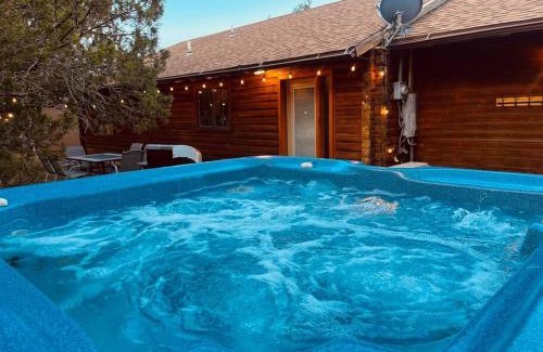 Zuzax House | Inviting Cabin Retreat in Tijeras with Hot Tub & Game Room