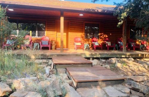 Zuzax House | Inviting Cabin Retreat in Tijeras with Hot Tub & Game Room