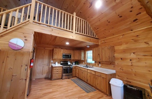 Standish Cabin | Charming Cabin Escape on Frye Island with Ocean Views