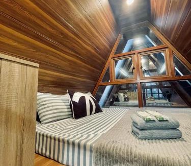 Baguio Apartment | A Cozy Cabin Unit 1 for couple