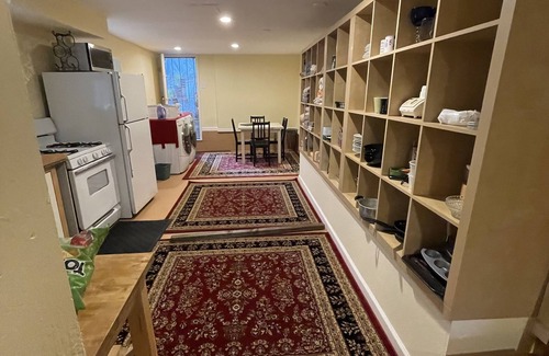 South Berkeley Apartment | Cozy Central Apartment with Breakfast & Child-Friendly Appeal