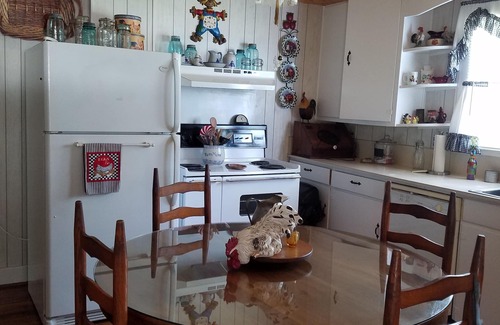 Thompson's Station House | Charming Cottage Retreat Near Leiper's Fork, TN