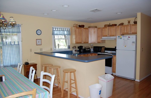 Fenwick Island House | Relaxing Cottage Steps from the Beach with Ocean Views