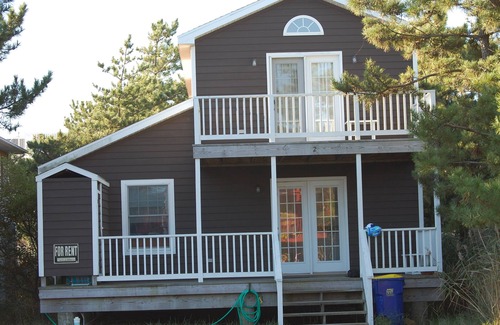 Fenwick Island House | Relaxing Cottage Steps from the Beach with Ocean Views