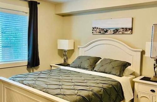 Regional District of Nanaimo House | Relaxing Family Escape in Oceanfront Suite, South Nanaimo