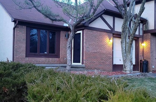 Westerville House | Ideal Retreat for Traveling Professionals with Ocean Views