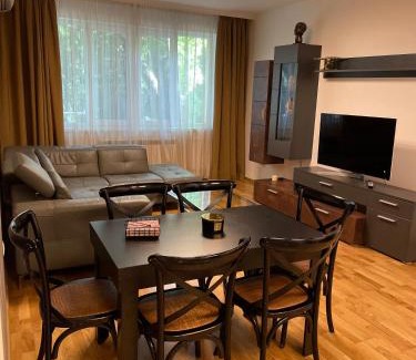 Oborishte Apartment | Welcoming Retreat in the Heart of the City