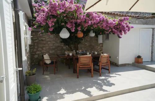 Susica Villa | Inviting Retreat in Old Murter, Croatia - Family Friendly