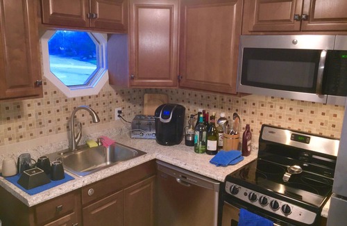 Ocean Bluff-Brant Rock Apartment | Cozy Retreat Steps from Fieldstone Beach with Ocean Views
