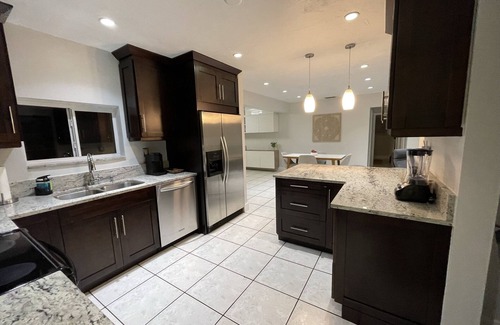 Pembroke Pines House | Inviting Summer Escape with Private Yard and Spa Amenities