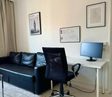 Keskinen District Apartment | A cozy studio apartment in Vallila