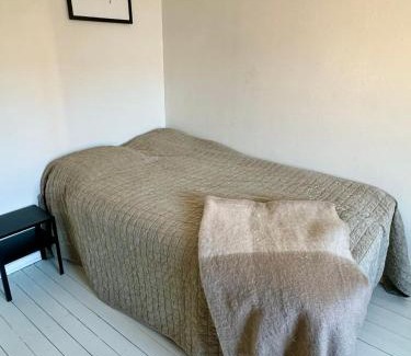 Keskinen District Apartment | A cozy studio apartment in Vallila