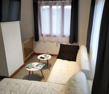 Vallouise-Pelvoux House | Discover Tranquil and Bright Superbe Maison for Families