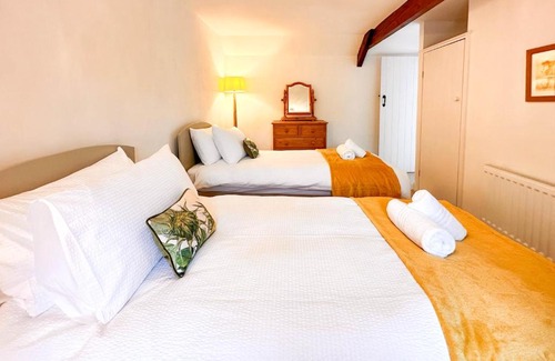 Fremington House | Discover A D Barn: Guest Rated 8.8/10 for an Unforgettable Stay