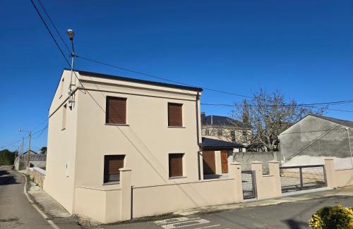 Figueras (Castropol) House | Pet-Friendly Retreat at A de Féliz Ribadeo - 9.8/10 Rated