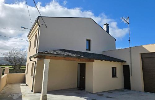 Figueras (Castropol) House | Pet-Friendly Retreat at A de Féliz Ribadeo - 9.8/10 Rated