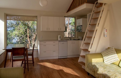 Mapua Cottage | Oceanfront Estuary Escape Mapua - Rated 9.6 by Guests