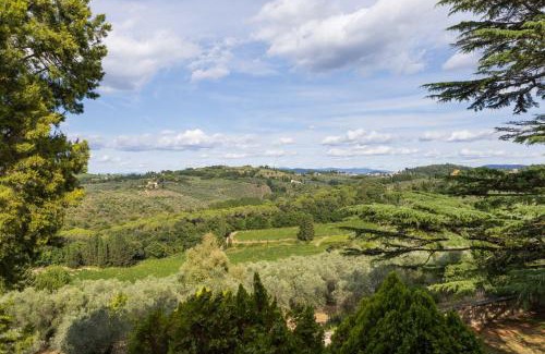 Bagnolo-Cantagallo Apartment | A Divine Vista - Frescoed Chianti Villa with Pool