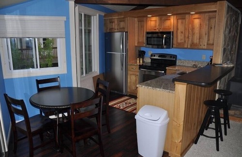 Seven Devils Ski Chalet | Cool Off in the High Country: Pet-Friendly Retreat Awaits