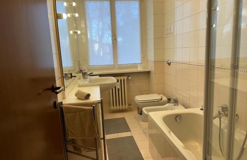 Bergamo Apartment | A due passi dal Borgo e Città Alta e box privato