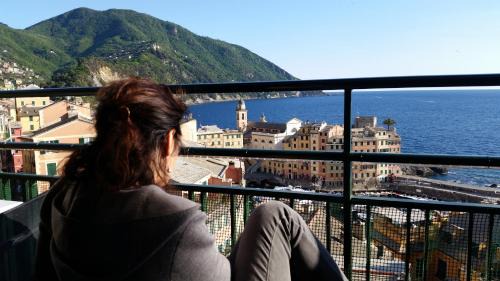 Camogli Apartment | Idyllic Balcony Retreat with Ocean Views - 4 Star Stay
