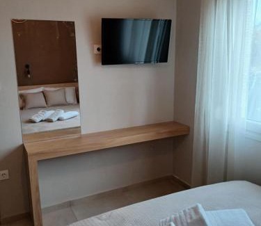 Kalyves Polygyrou Apartment | Fay's House - A & F Apartments with Family Friendly Amenities