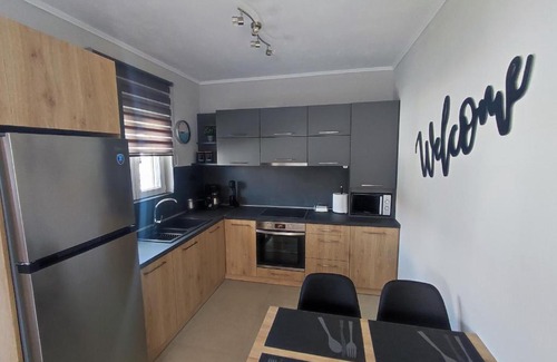Kalyves Polygyrou House | Guest Rated 10/10: A & F Apartments - Ari's House Awaits
