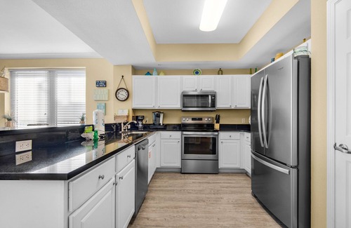 Navarre Beach Condo | Beachfront Retreat with Free Services and Top Guest Ratings