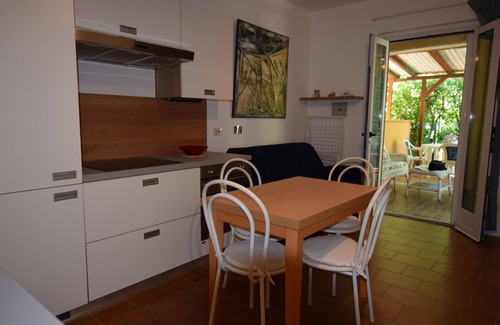 Fetovaia Apartment | Steps from the Beach: Pet-Friendly Ocean View Getaway
