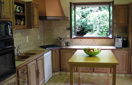 Genis House | Perfect Family Retreat in a 3-Bedroom Périgourdine Home
